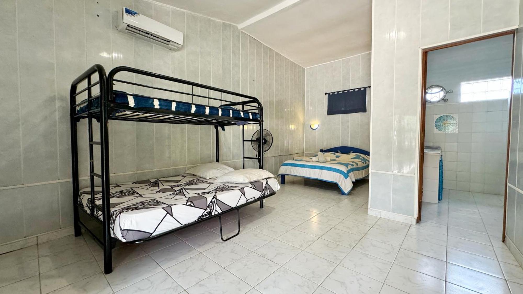 Hotel Kayzen House à Ngaparou Chambre photo